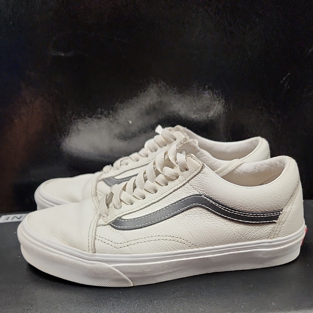 Vans White Leather Old Skool